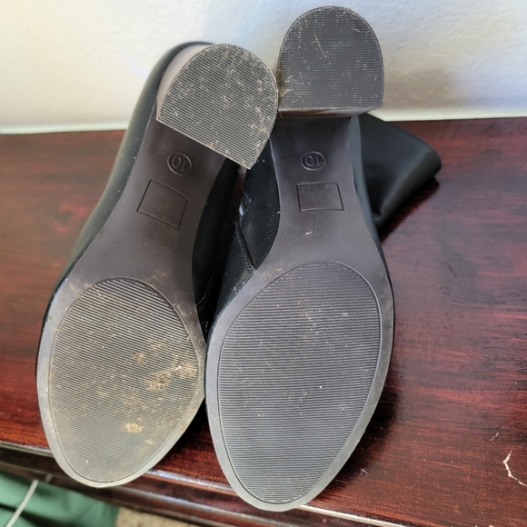 Merona Women's heeled two-tone booties - Picture 5 of 6